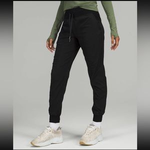 Lululemon Dance Studio Mid-Rise Jogger *Full Length